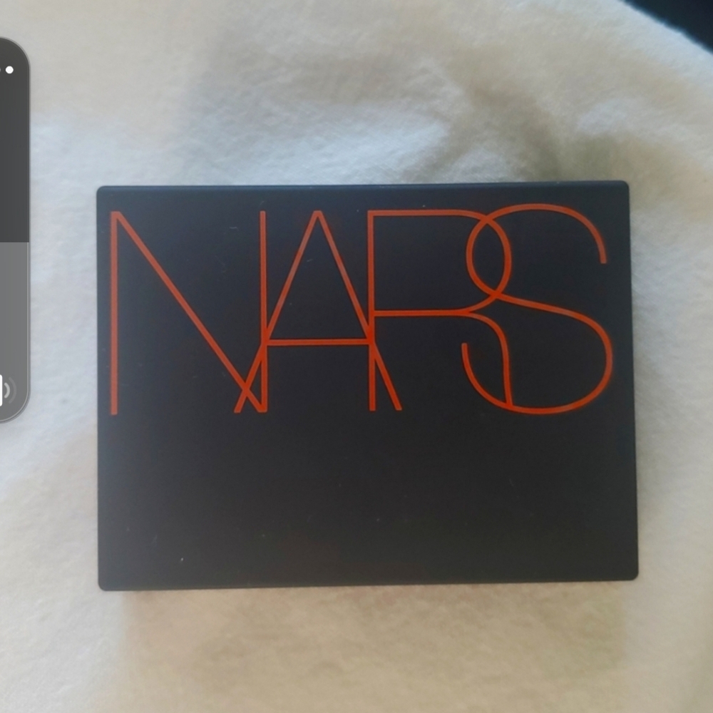 NARS Matte Bronzer Compact in Warm Bronze - Picture 3 of 4